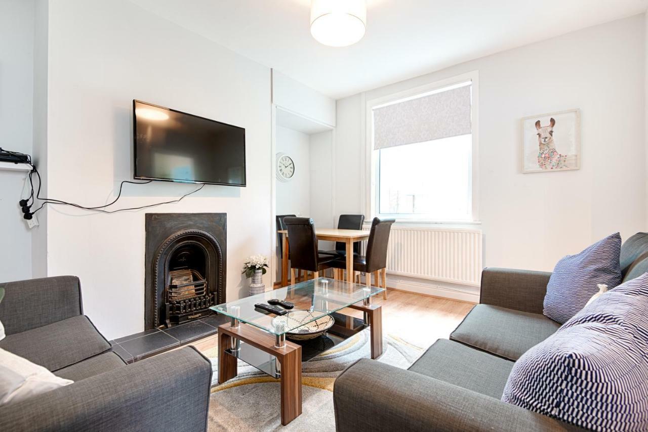 The Location - Tv In Every Bedroom! Swansea