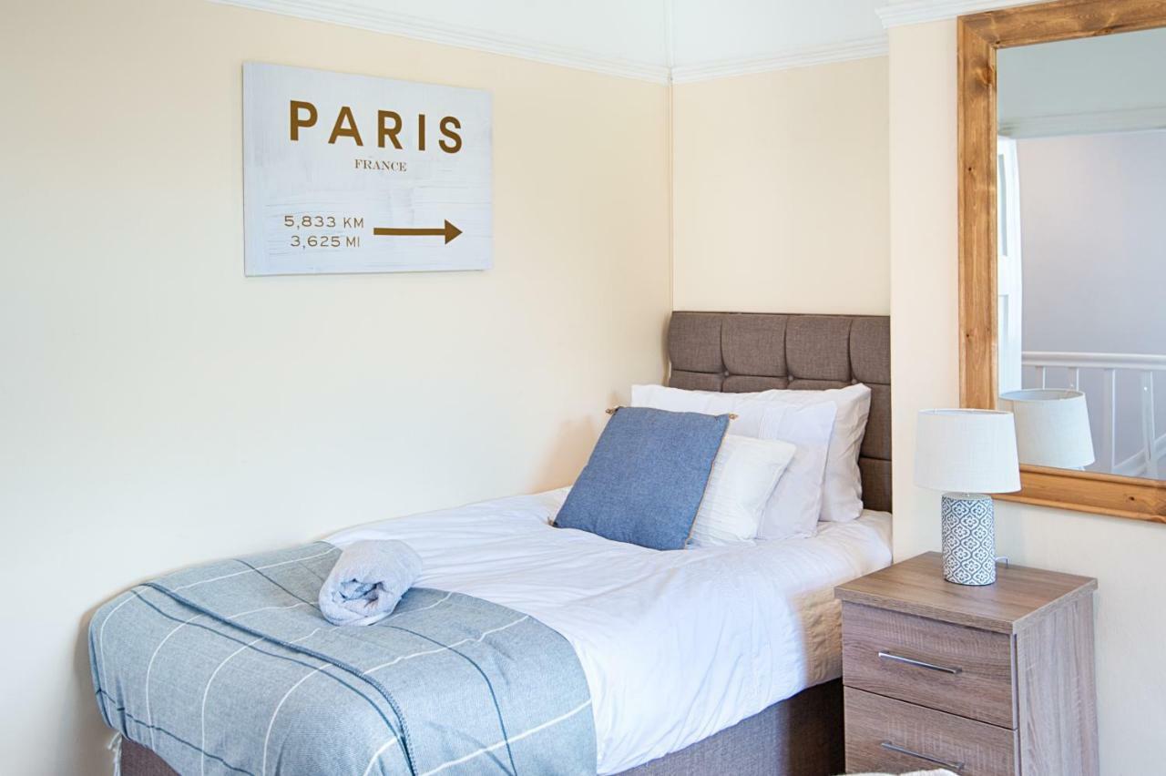 Apartment The Location - Tv In Every Bedroom! Swansea