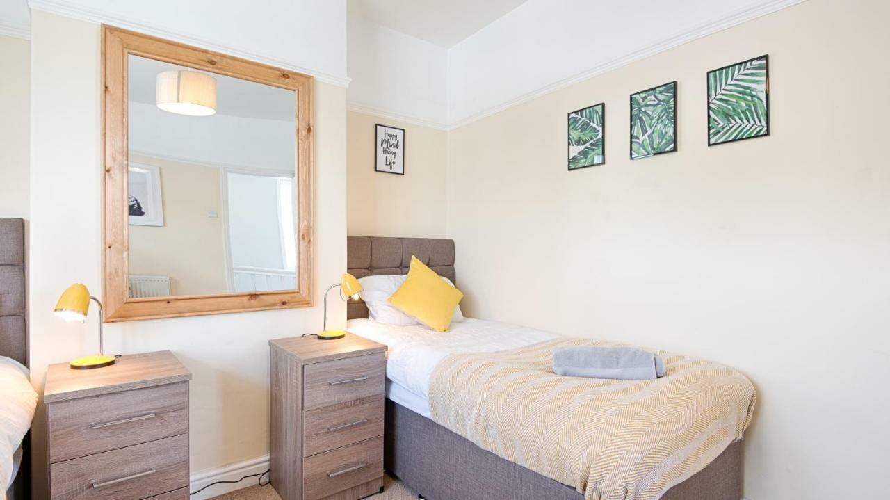 The Location - Tv In Every Bedroom! *