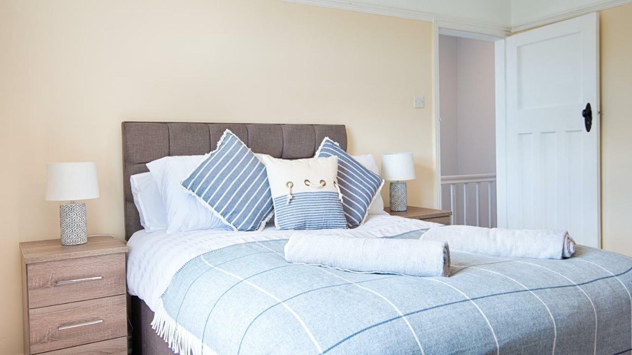 Apartment The Location - Tv In Every Bedroom! Swansea
